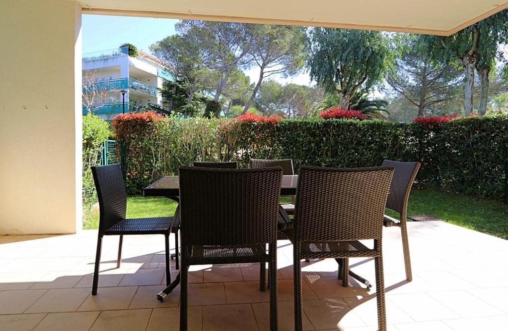 Saint-Raphael, Boulouris, F2 Dans Belle Residence 3 Piscines, Proche Bord De Mer 外观 照片