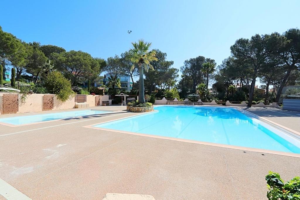 Saint-Raphael, Boulouris, F2 Dans Belle Residence 3 Piscines, Proche Bord De Mer 外观 照片