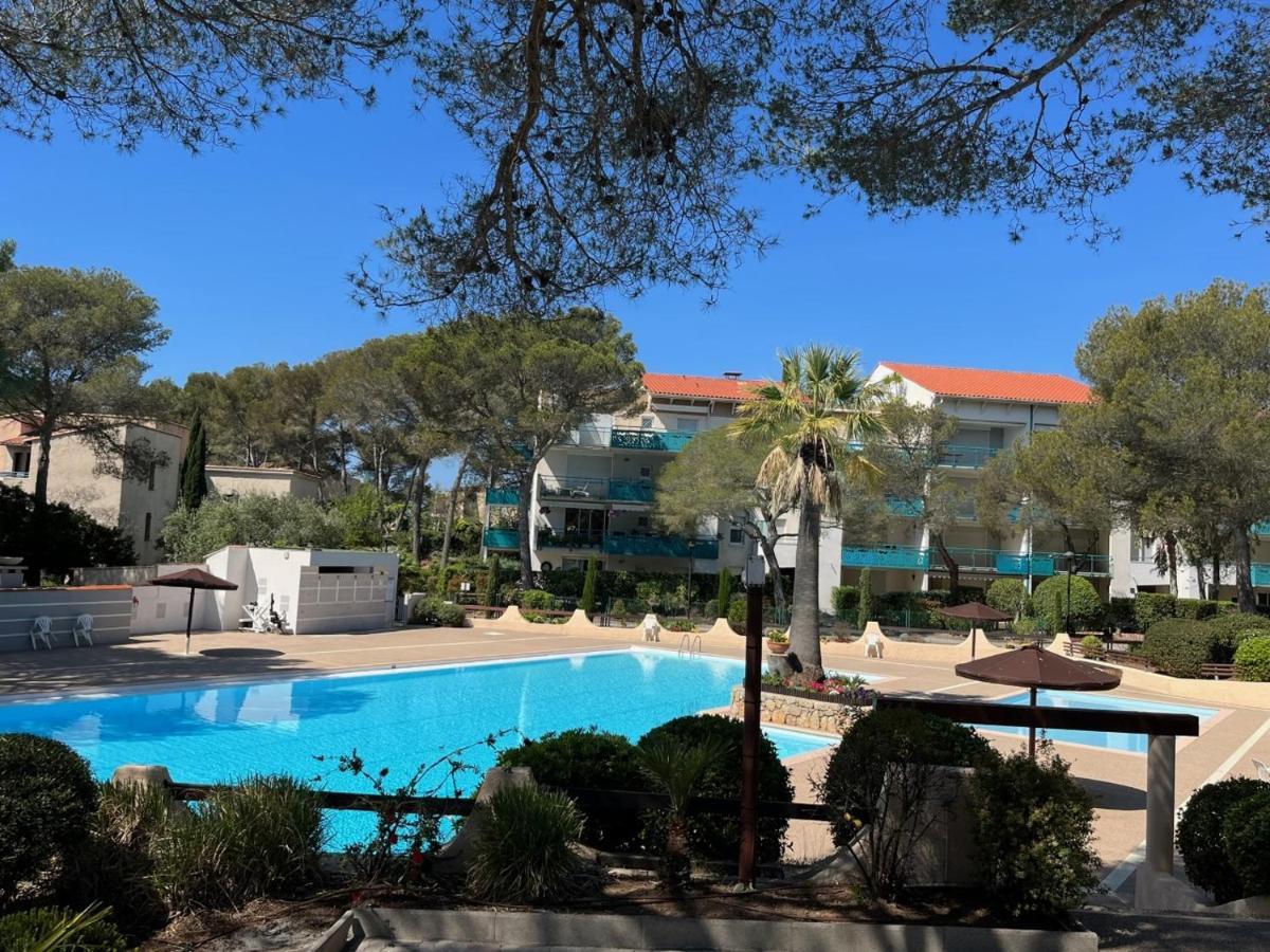 Saint-Raphael, Boulouris, F2 Dans Belle Residence 3 Piscines, Proche Bord De Mer 外观 照片